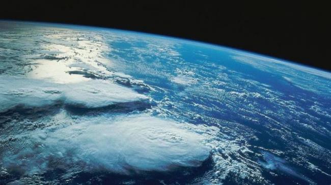 Земля первая и пока единственная во вселенной из обитаемых миров?