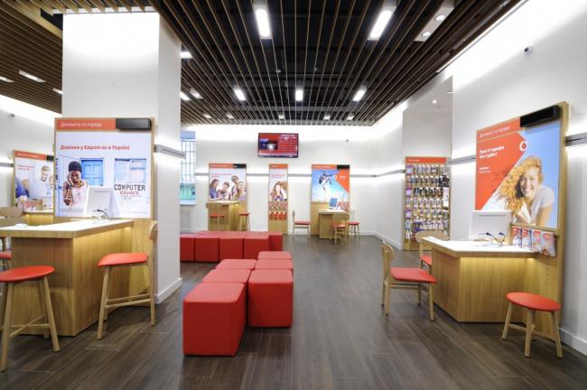 Vodafone відкриває перший магазин в Україні