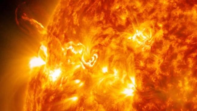 В Сеть попало секретное видео мощного взрыва на Солнце