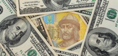 Курс доллара – рубль стабилизировался, гривна и евро падает на фоне отрицательной статистики