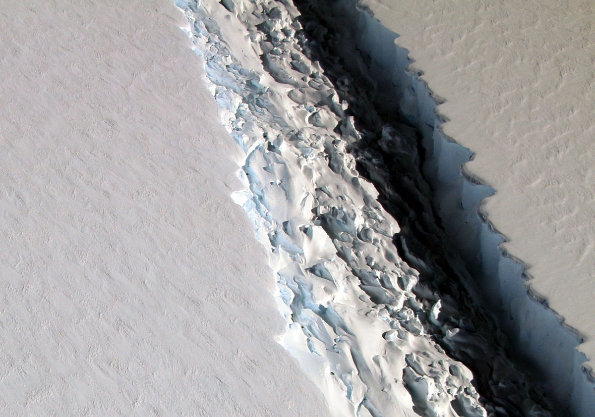 NASA трещина в Антарктиде