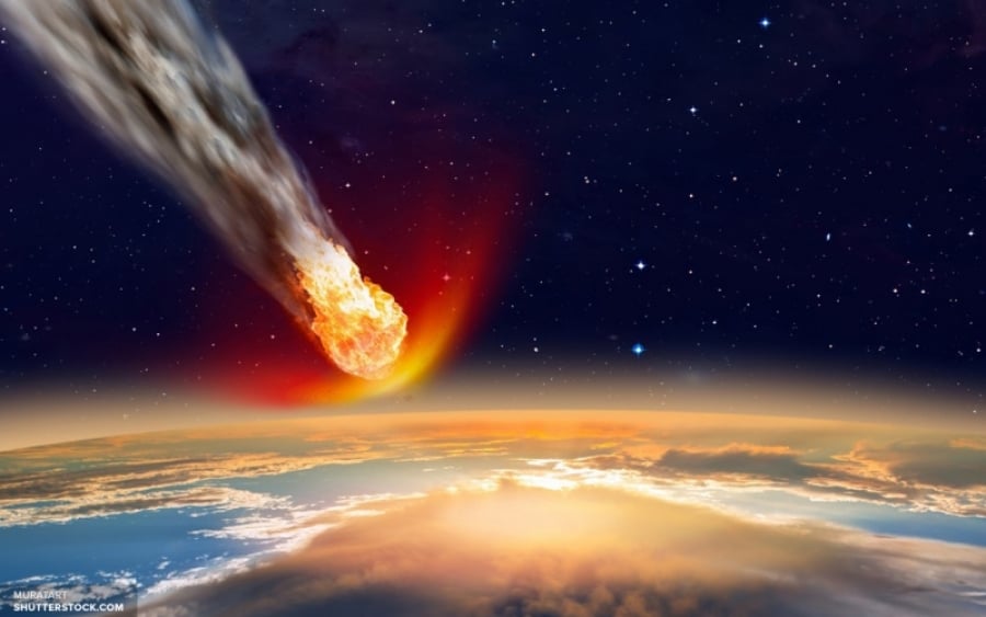 Гигантская комета летит к Земле