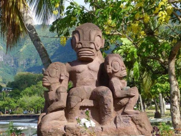 Статуи на острове Нуку-Хива подтверждают существование пришельцев