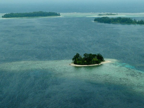 Ученые: Море поглотило восемь островов Тихого океана