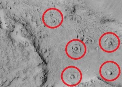 На снимках Марса нашли гигантские объекты, напоминающие гайки