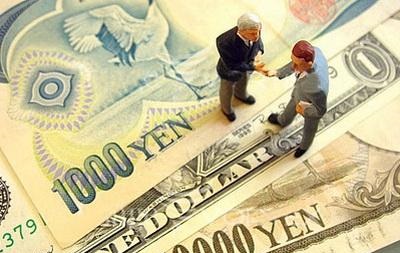 Доллар и иена дешевеют на фоне торговых споров США и Китая