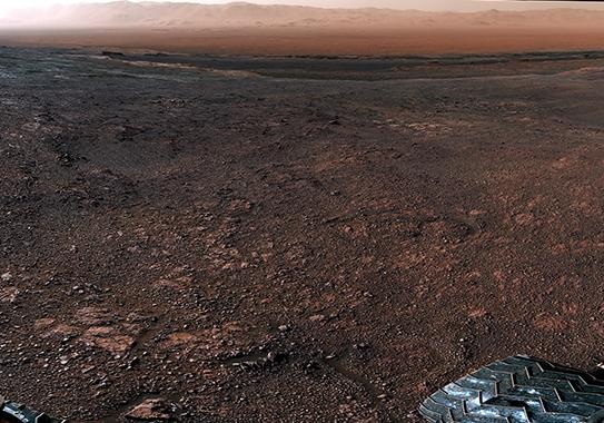 NASA показала панорамное видео, снятое на поверхности Марса