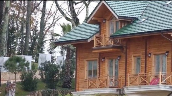Янукович построил в Сочи новое Межигорье