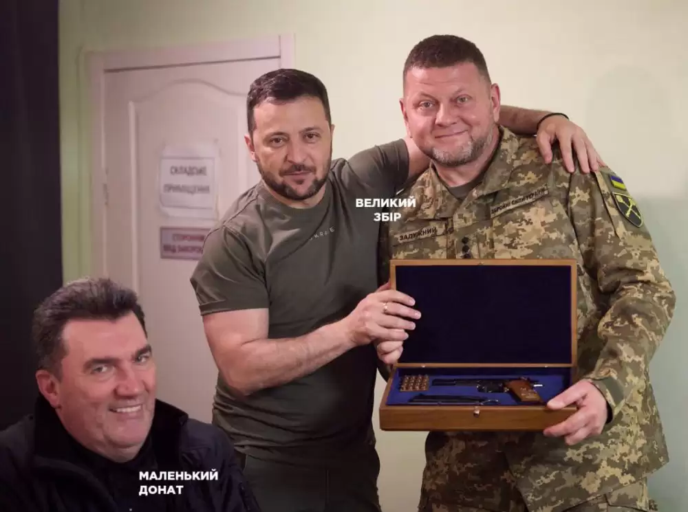Одеський військком забув вимкнути праску в Іспанії, а Тимошенко вже має 15-й iPhone – найкращі меми 