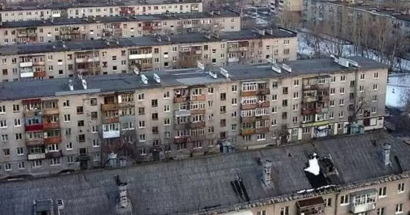 В рф вирішили пофарбувати \"хрущовки\" для покращення самопочуття населення